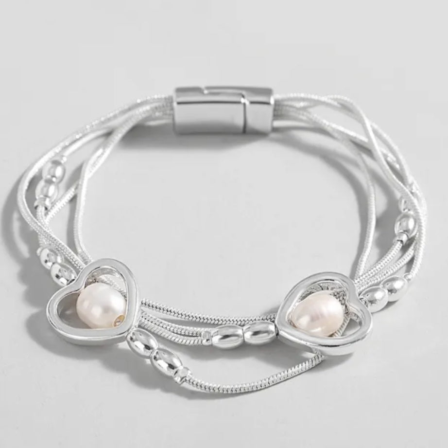 Simple Pearl Heart Bracelet