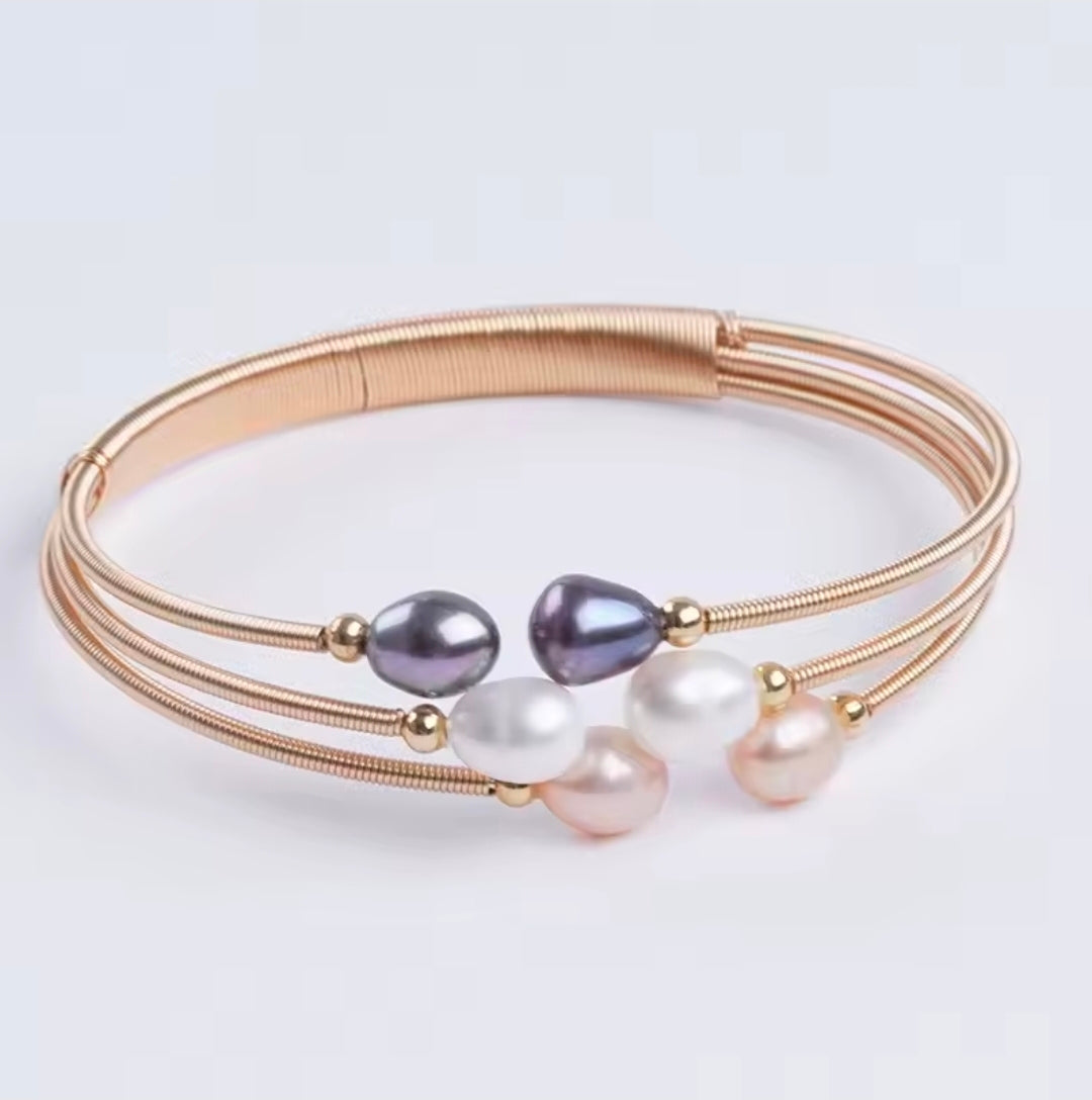 Gold Memory Wire Bracelet