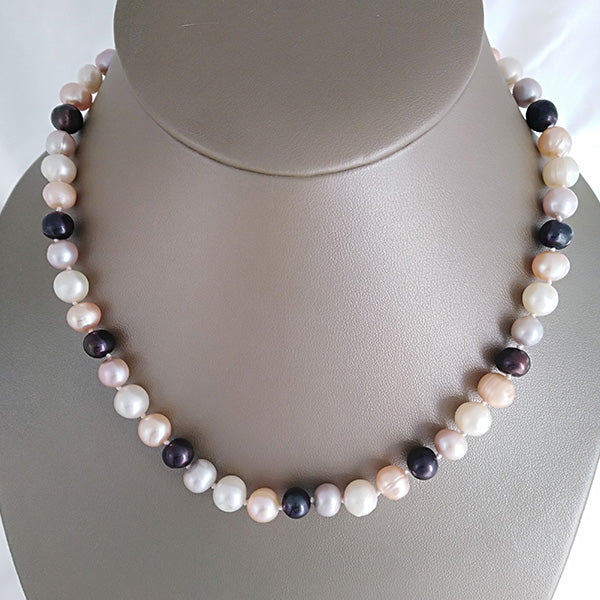 Freshwater Pearl Necklace – Clare V.